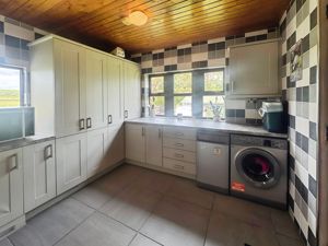 Photo 16- click for photo gallery